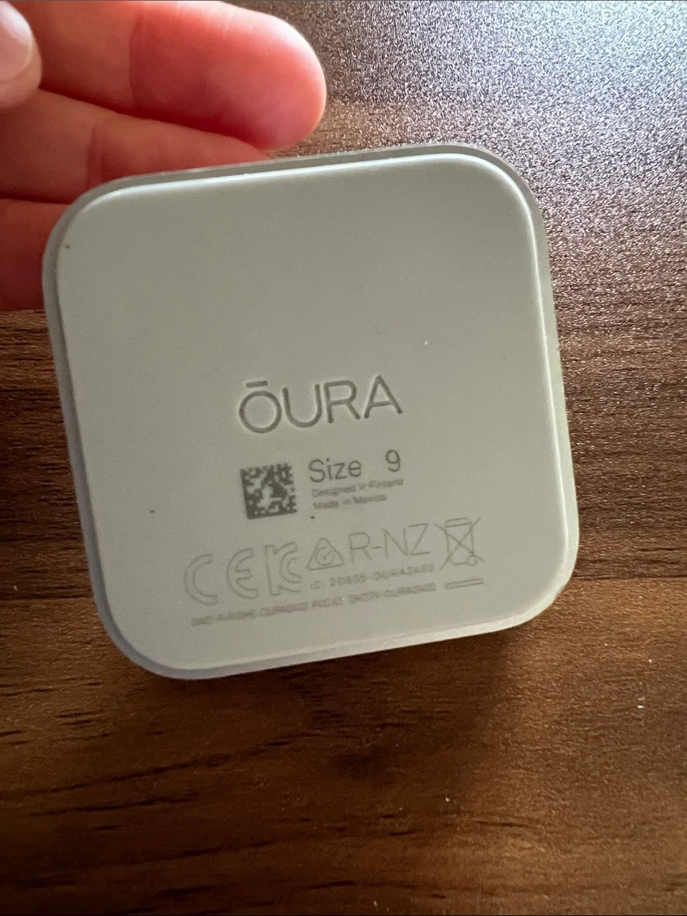 Oura Ring 4 Size 9  and charger